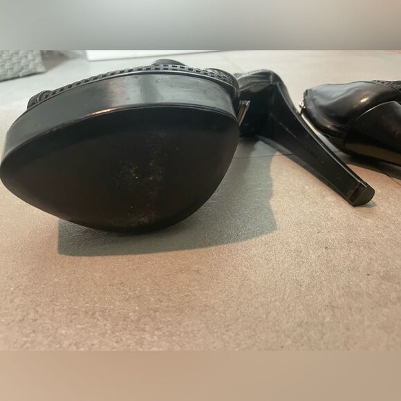 2 ITEM BUNDLE - Gucci Oversized Sunglasses - Gucci Stiletto Heels - Black - 7.5 - Picture 7 of 14